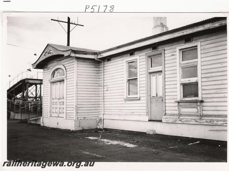 P05178
Station building, Cottesloe, street side view.
