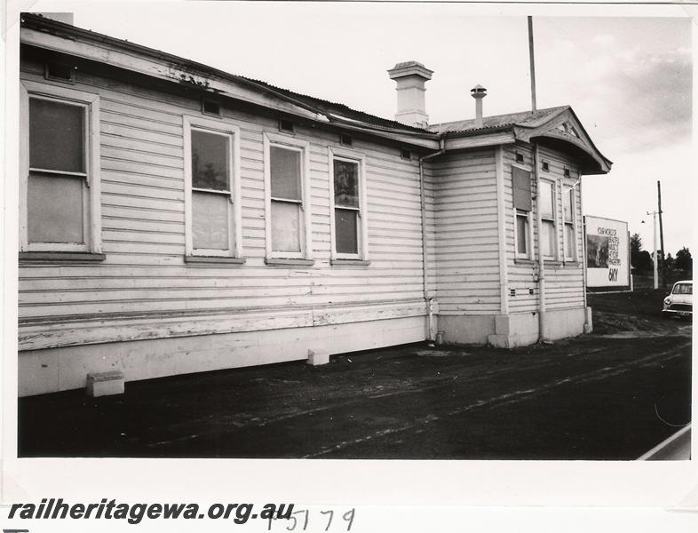 P05179
Station building, Cottesloe, street side view.
