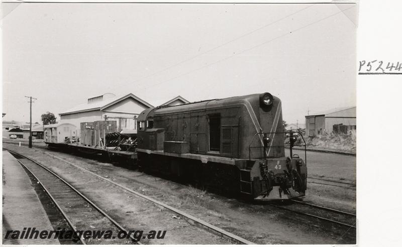 P05244
F class 43, goods shed, Subiaco, suburban goods.
