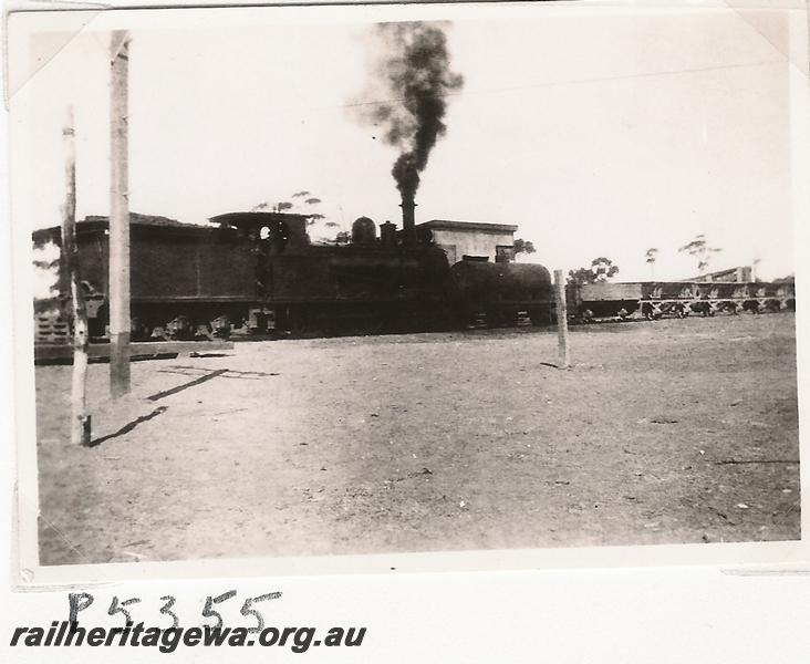 P05355
MRWA B class loco, Coomberdale, MR line, on ballast train
