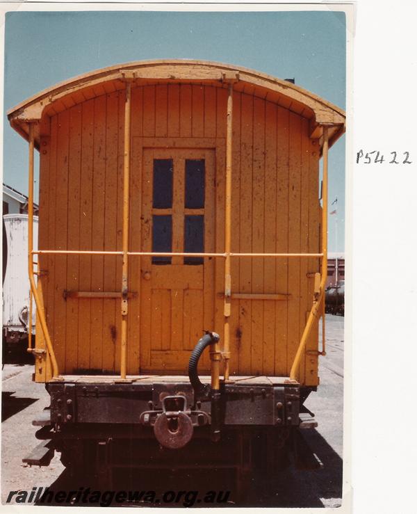 P05422
Z class 452-U brakevan, end view
