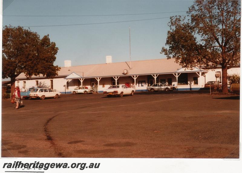 P05446
Station building, Kalgoorlie, street side view
