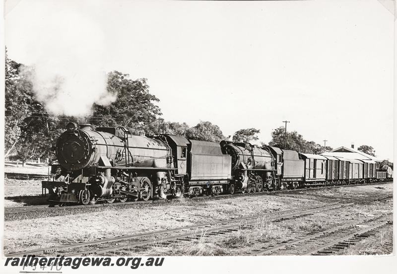 P05490
V class 1210 double heading with V class 1216, departing Pingelly, GSR line, goods train
