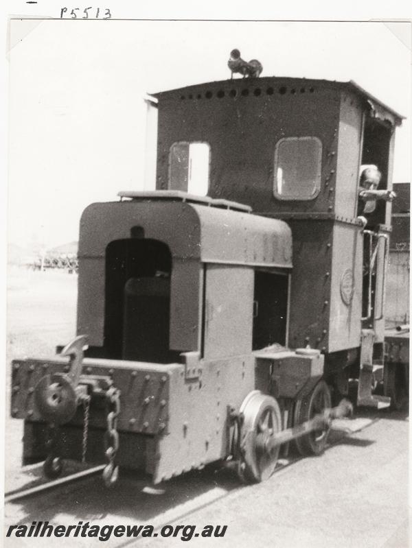 P05513
Workshops shunter No.4, west end of the Midland Workshops, shunting
