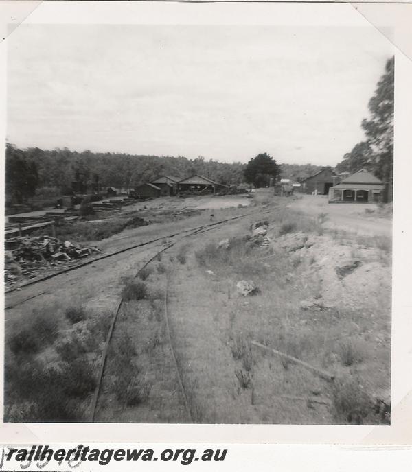 P05518
Timber mill, Jarrahdale, general view taken on track leading up to the store
