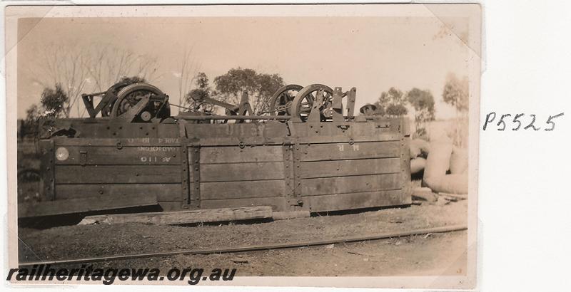 P05525
Derailment at Gillingarra, 76.25 mile, MR line, MRWA AC class 110 upside down
