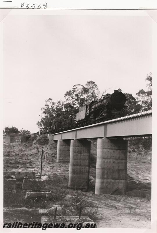 P05538
V class 1207, steel girder bridge, Boyanup, PP line, goods train
