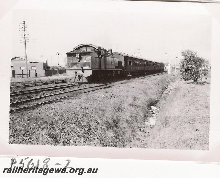 P05618
Visit by the Vic Div of the ARHS, DS class 379, Midland, suburban passenger train.
