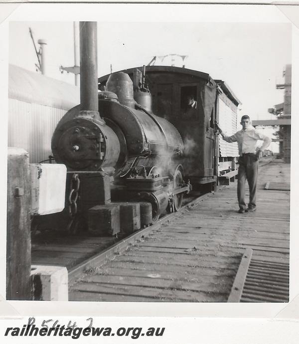 P05642
ARHS visit to Bunbury, loco 