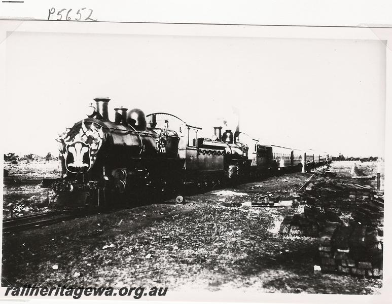 P05652
E class 325, decorated, double heading with another E class, hauling the Prince of Wales Royal Train on its final leg of the West Australian tour, front and side view.
