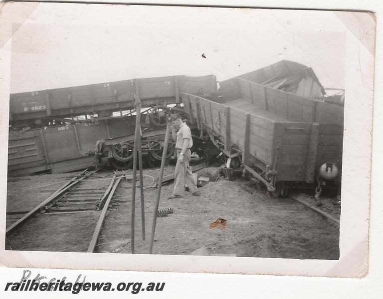 P05664
4 of 8 photos of a collision at Canna, EM line involving X class 1029 