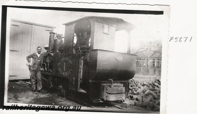 P05671
Great Boulder Gold mine Pty Ltd Krauss loco, side and end view
