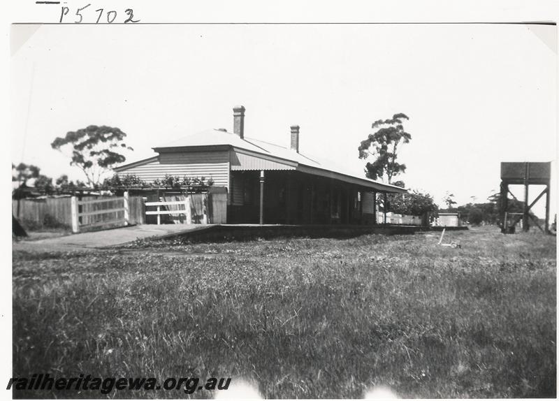 P05702
MRWA station, water tower, Moora, MR line
