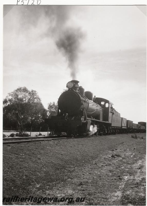 P05720
MRWA loco A class 26, three miles north of Mingenew, MR line, goods train
