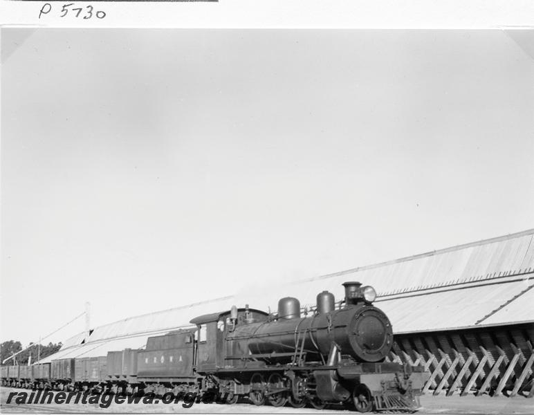 P05730
MRWA loco A class 22, wheat bin, Mingenew, MR line, goods train
