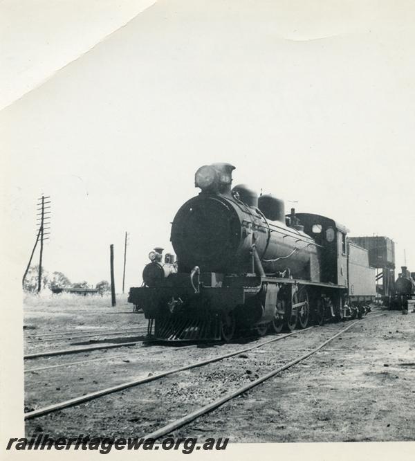 P05734
MRWA loco A class 29, front and side view
