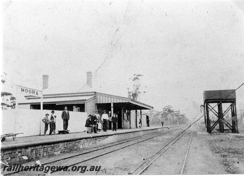 P05753
MRWA station, water tower, Moora, MR line trackside view
