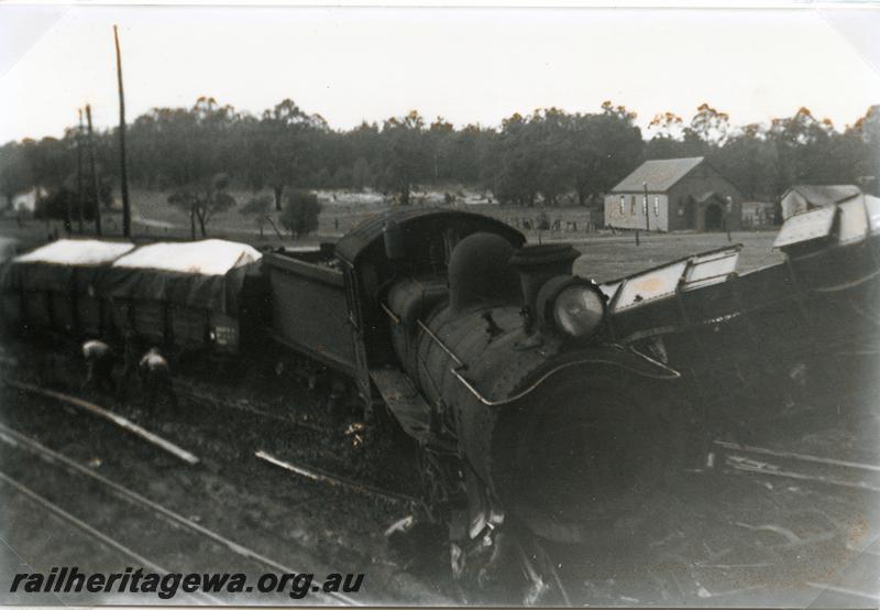 P05757
FS class derailed after collision between No.11 & No.130 goods, Chidlow, ER line
