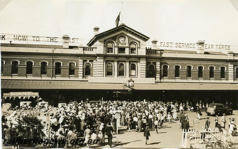 P05798
Perth Station street side, looking direct at entrance, signs advertising 