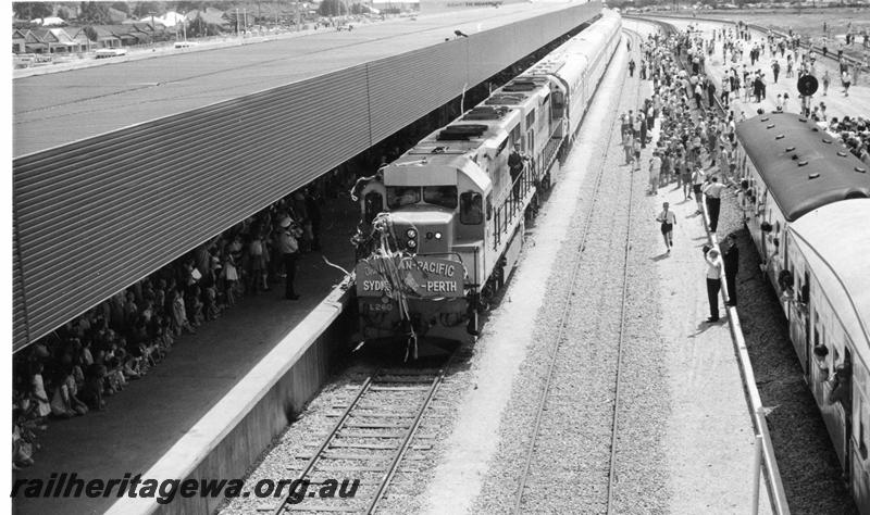 P05841
L class 260, East Perth Terminal, arrival of inaugural 