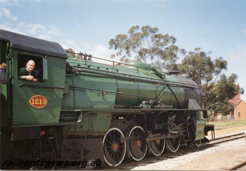 P05887
V class 1213, with driver and ARHS member Max Francis, York, ARHS tour train
