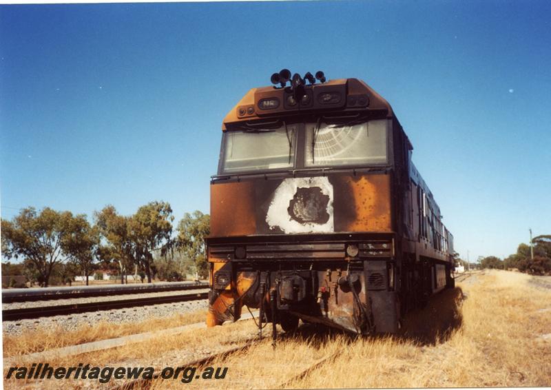 P05890
NR class 103, Kellerberrin, fire damage, front view
