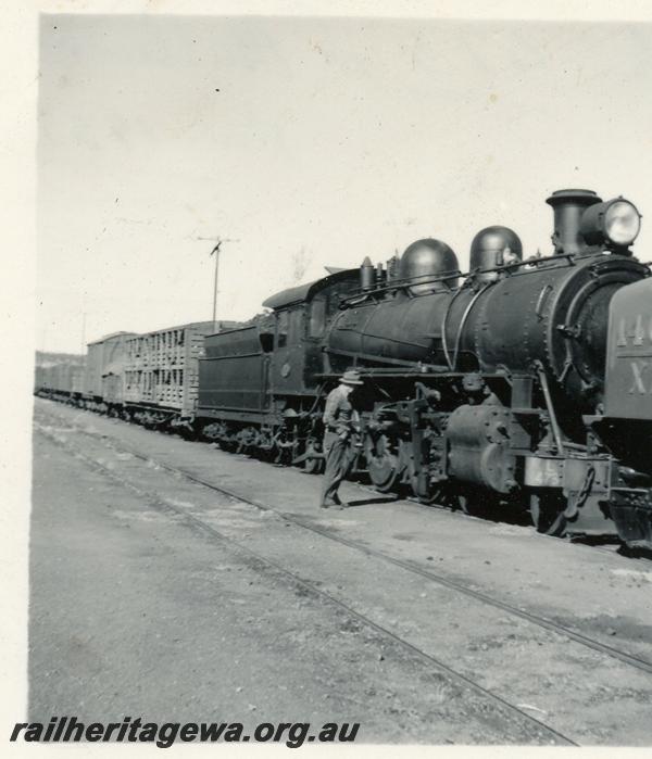 P05996
L class 473, Mullewa, NR line, Mullewa's last steam loco going south towed by XA class 1403 