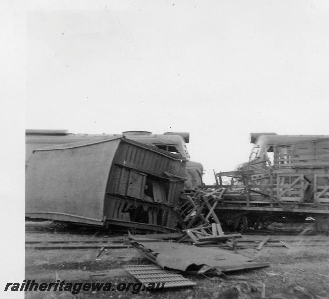 P06017
Collision at Canna, EM line, stock wagons of No.35 goods, wrecked
