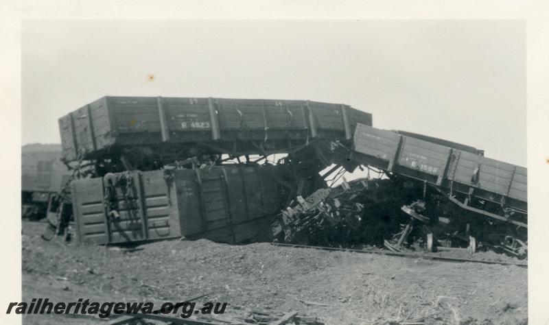 P06021
Collision at Canna, EM line, bogie wagons stacked up
