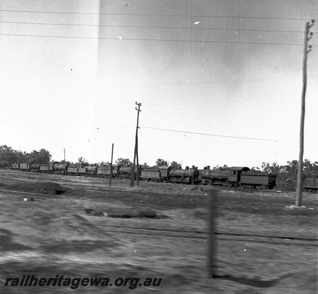 P06085
Line of old locos, near East Perth
