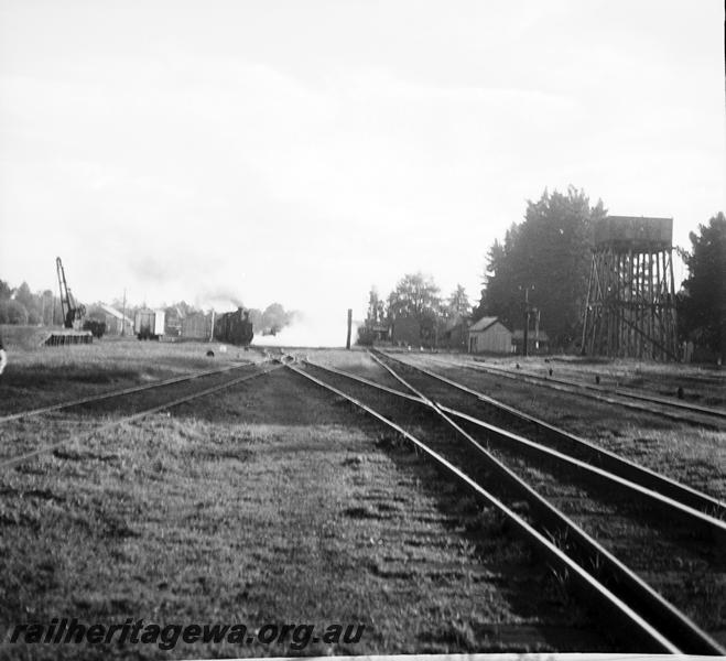 P06101
Station yard, water tower, Donnybrook, PP line, MSA class 426 Garratt loco shunting
