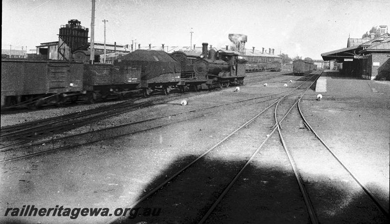 P06102
T class steam loco, Bunbury yard, shunting
