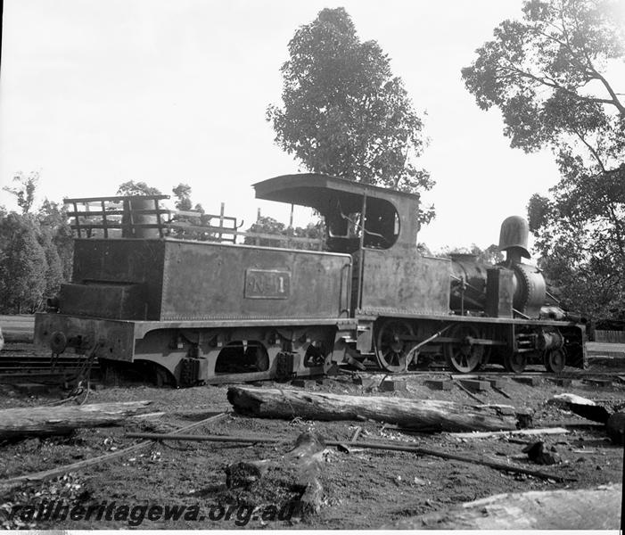 P06111
Adelaide Timber Coy. Loco 