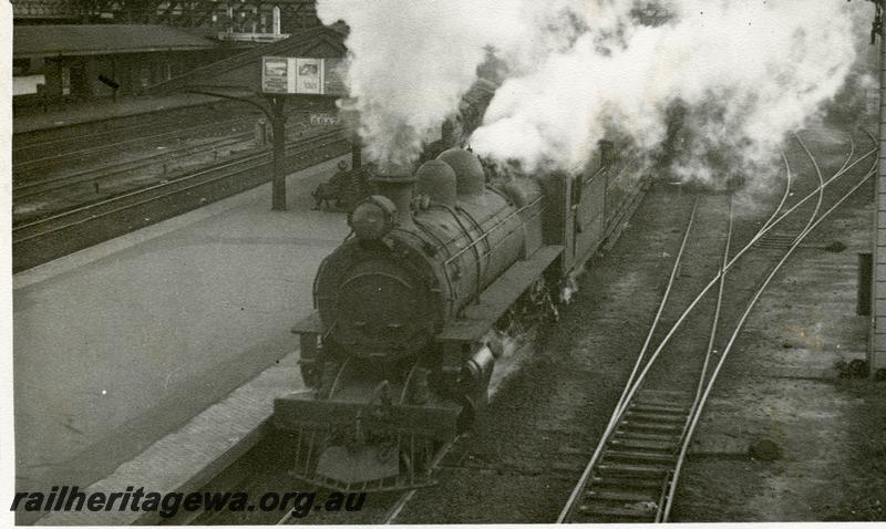 P06164
P class, Perth station departing with a 