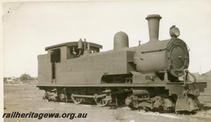 P06186
N class, East Perth Loco depot, side and front view
