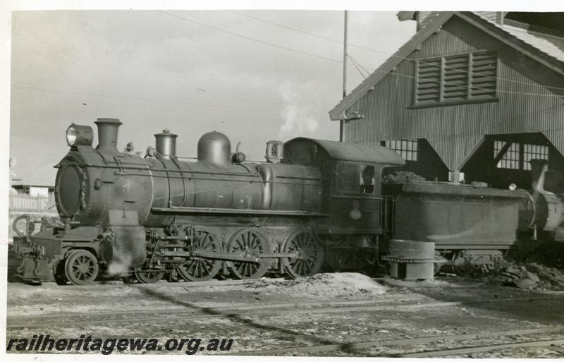 P06193
ESL class 321, East Perth loco shed, front and side view
