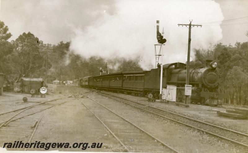 P06207
P class, automatic upper quadrant signal. banner signal, relay boxes, telephone box mounted on a telgraph pole, Parkerville station, ER line, 