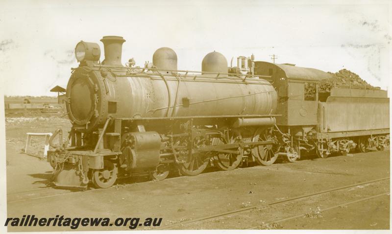 P06220
L class, Mullewa, NR line, front and side view
