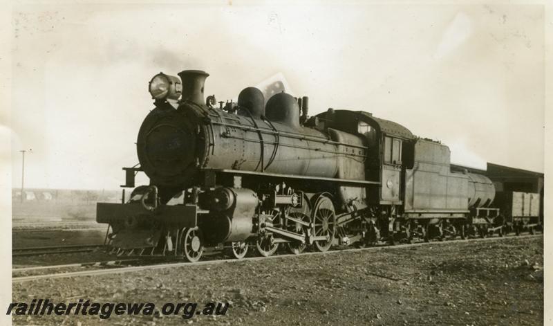 P06245
P class, Leonora, KL line, on mixed goods train
