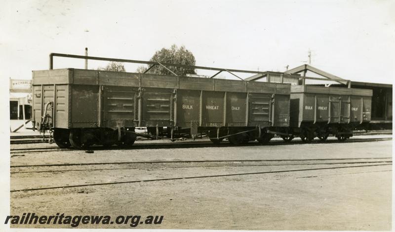 P06260
RBW class 11216 and a KW class. Both labelled 