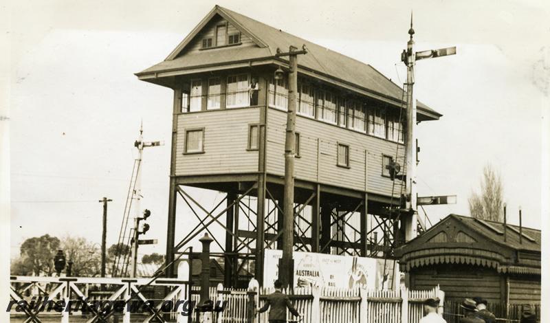 P06266
Signal box, signals, East Perth
