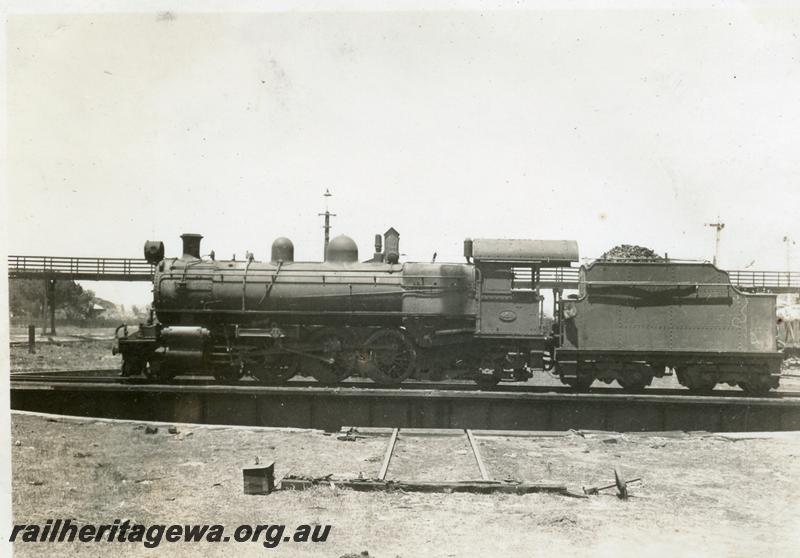 P06291
P class 458 (renumbered P class 513 on 27.8.1947), East Perth loco depot, on turntable, side view. Same as P6180.
