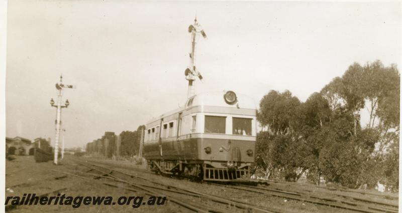 P06332
ADE class, side and front view
