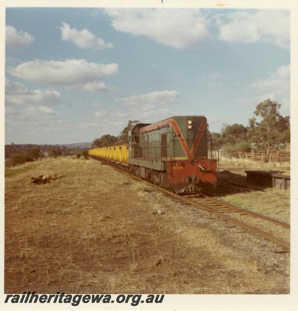 P06366
A class 1505, approaching Bakers hill, ER line, iron ore train for Wundowie
