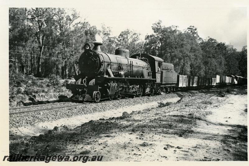 P06369
W class 931, between Donnybrook and Greenbushes, PP line, on No.343 goods
