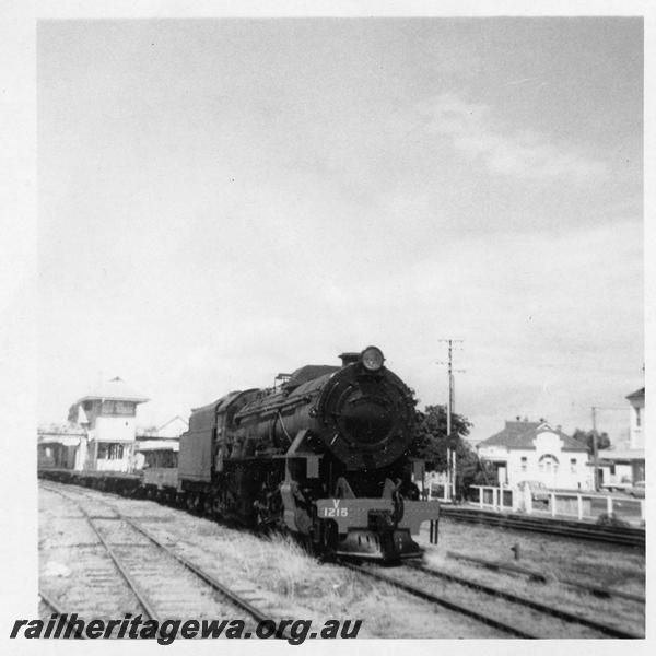 P06390
V class 1215, Claremont, goods train
