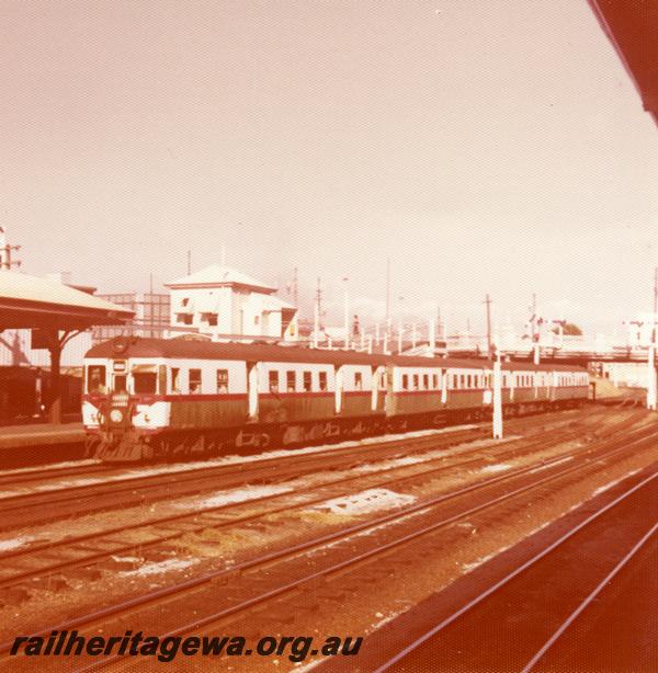 P06404
ADG/ADA class railcar set, Perth station, 4 car set
