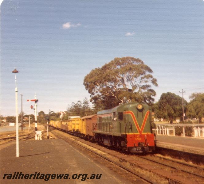 P06502
C class 1701 Claremont station, goods train 
