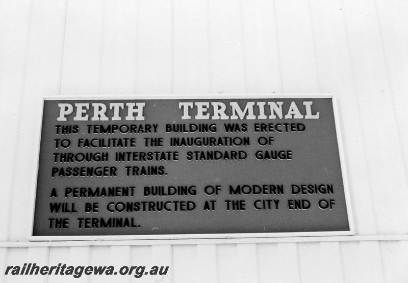 P06637
Terminal building, East Perth, plaque on temporary building
