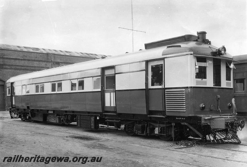 P06696
ASA class 445,Midland Workshops, newly painted in the green and cream livery, side and front view.
